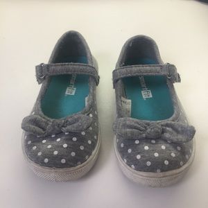 Smart Fit girls toddler size 7 grey polka dot flat